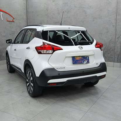 NISSAN-KICKS-2018