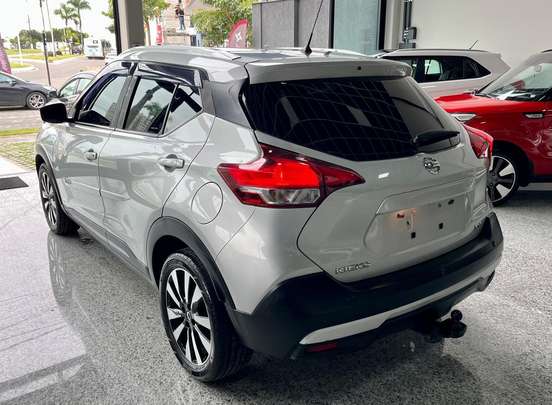 NISSAN-KICKS-2020
