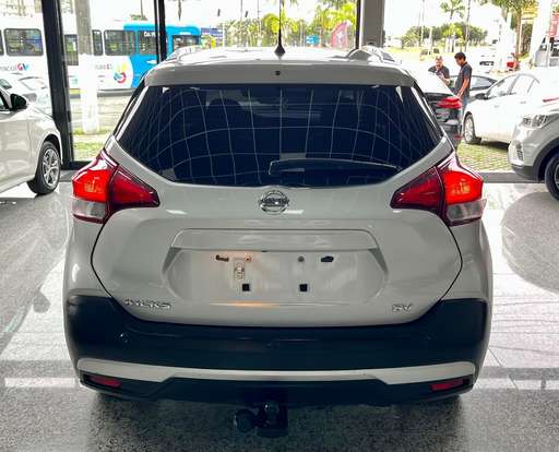 NISSAN-KICKS-2020