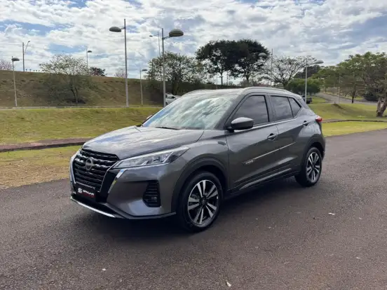 NISSAN-KICKS PLAY-2025