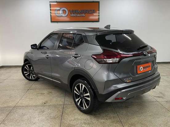 NISSAN-KICKS PLAY-2025
