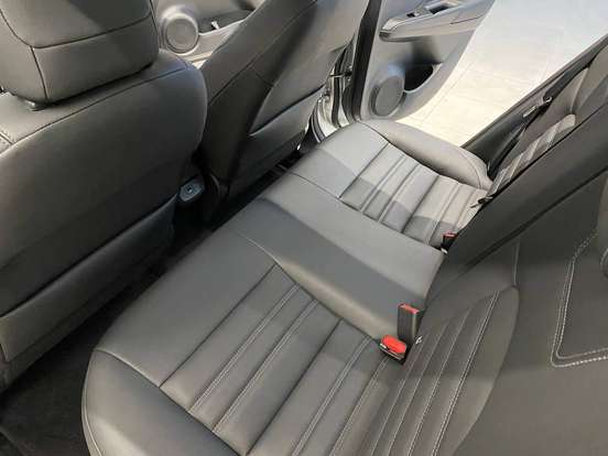 NISSAN-KICKS PLAY-2025