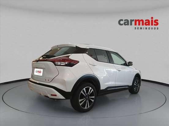 NISSAN-KICKS PLAY-2025