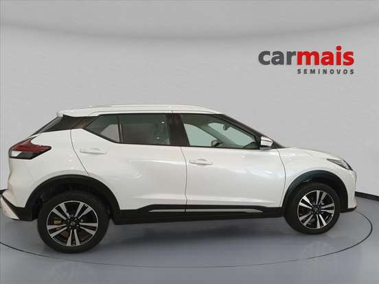 NISSAN-KICKS PLAY-2025