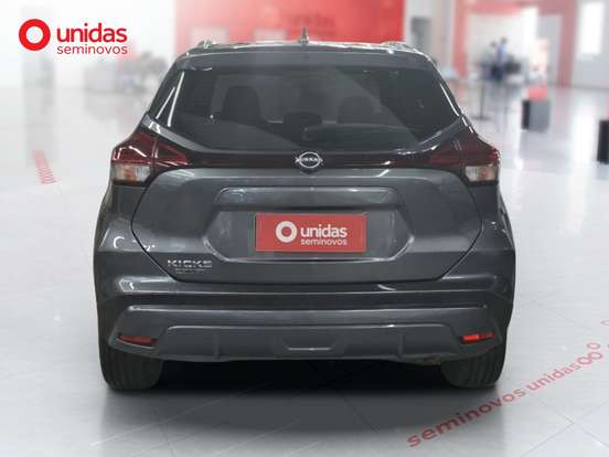 NISSAN-KICKS PLAY-2025
