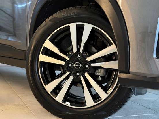 NISSAN-KICKS PLAY-2025