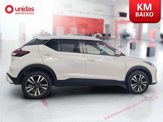 NISSAN-KICKS PLAY-2025