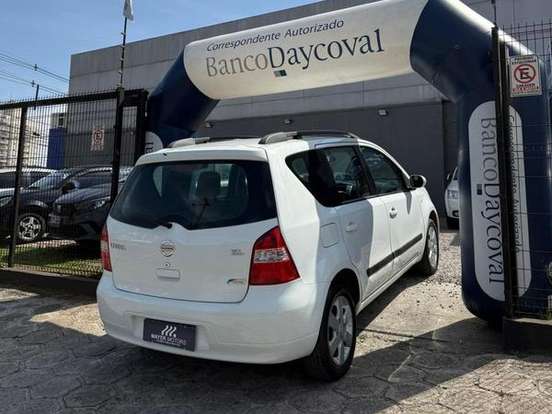 NISSAN-LIVINA-1.8 SL 16V FLEX 4P AUTOMÁTICO NISSAN-LIVINA-2011