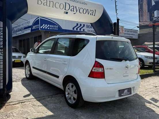 NISSAN-LIVINA-1.8 SL 16V FLEX 4P AUTOMÁTICO NISSAN-LIVINA-2011