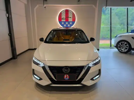 NISSAN-SENTRA-2023