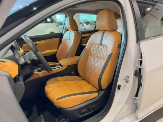 NISSAN-SENTRA-2023