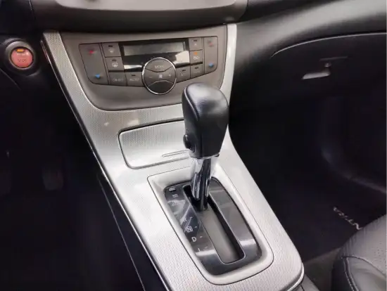 NISSAN-SENTRA-2014