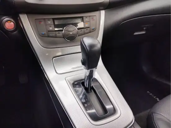 NISSAN-SENTRA-2.0 SV 16V FLEX 4P AUTOMÁTICO NISSAN-SENTRA-2014