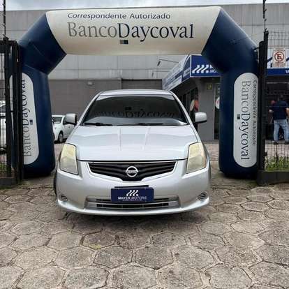 NISSAN-SENTRA-2010