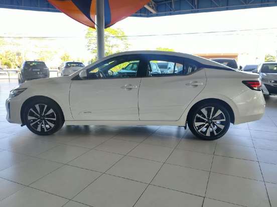 NISSAN-SENTRA-2024