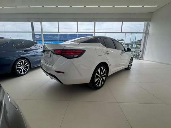 NISSAN-SENTRA-2023