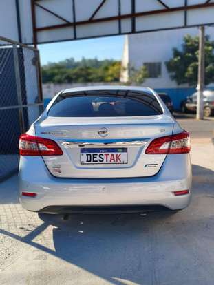 NISSAN-SENTRA-2015