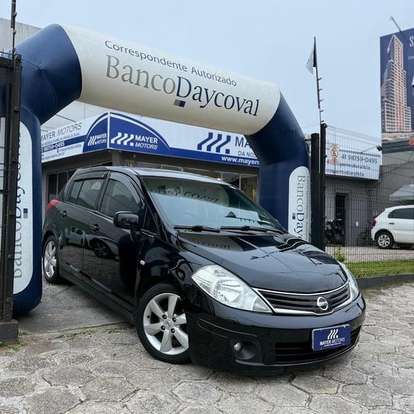 NISSAN-TIIDA-2010
