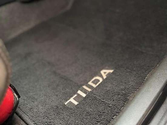NISSAN-TIIDA-1.8 S 16V FLEX 4P MANUAL NISSAN-TIIDA-2010