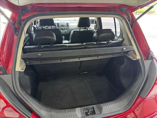 NISSAN-TIIDA-1.8 SL 16V FLEX 4P AUTOMÁTICO NISSAN-TIIDA-2009