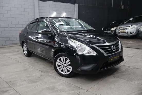 NISSAN-VERSA-2018