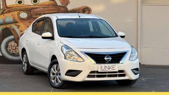 NISSAN-VERSA-2019