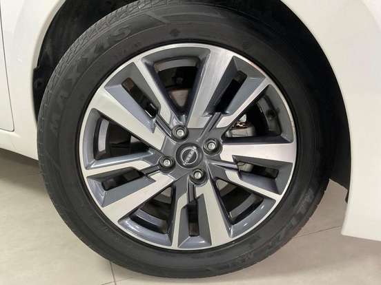 NISSAN-VERSA-2024