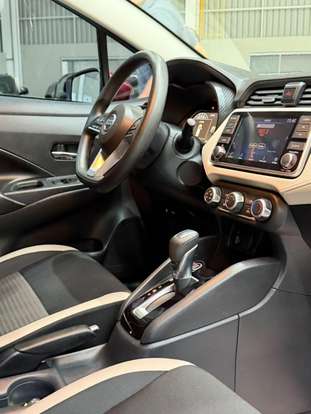 NISSAN-VERSA-2022
