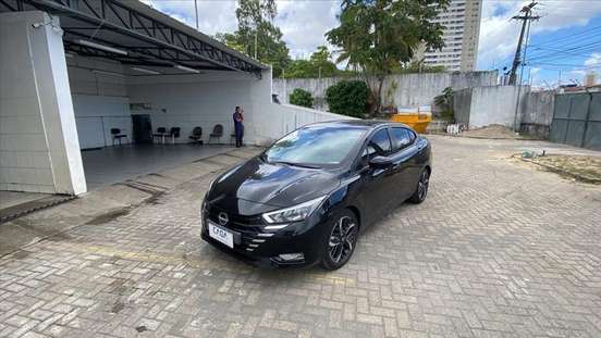 NISSAN-VERSA-2023