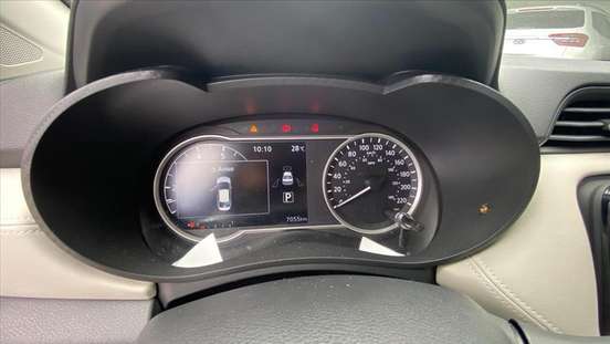 NISSAN-VERSA-2023