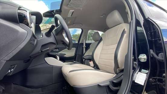 NISSAN-VERSA-2023