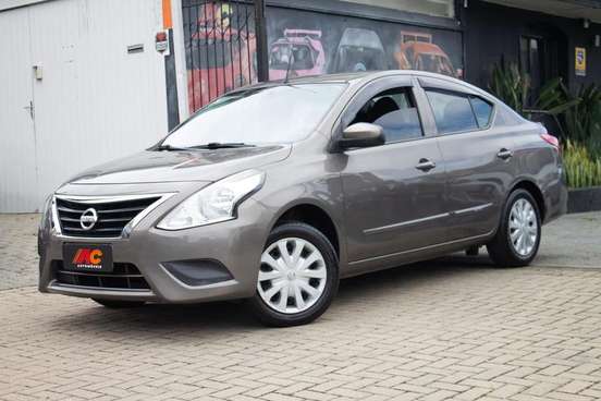 NISSAN-VERSA-2019