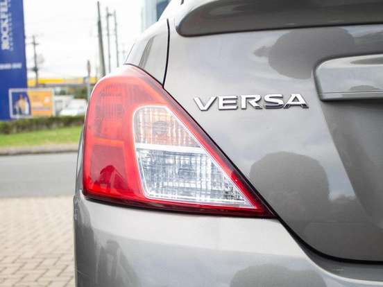 NISSAN-VERSA-1.6 16V FLEXSTART SL 4P MANUAL NISSAN-VERSA-2019