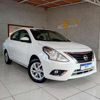 NISSAN-VERSA-2019