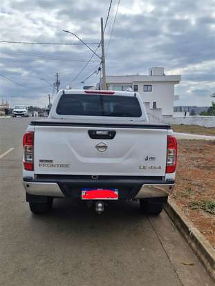 NISSAN-FRONTIER-2.3 16V TURBO DIESEL LE CD 4X4 AUTOMÁTICO NISSAN-FRONTIER-2016
