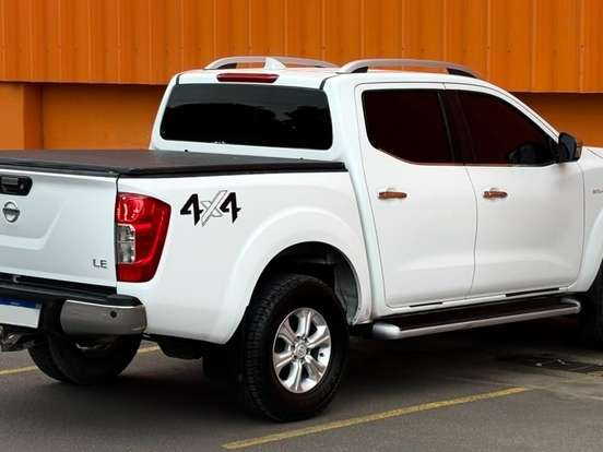 NISSAN-FRONTIER-2.3 16V TURBO DIESEL LE CD 4X4 AUTOMÁTICO NISSAN-FRONTIER-2017