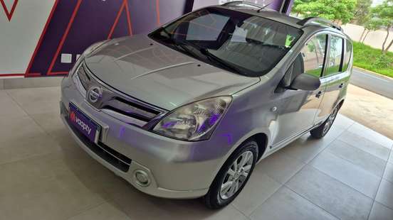 NISSAN-LIVINA-2013