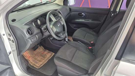 NISSAN-LIVINA-1.8 S 16V FLEX 4P AUTOMÁTICO NISSAN-LIVINA-2013