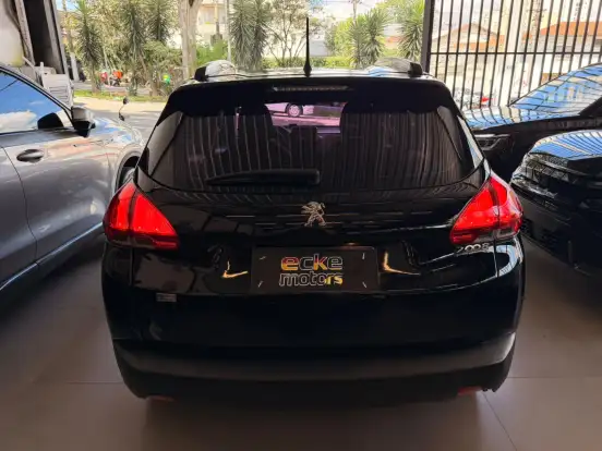PEUGEOT-2008-2021