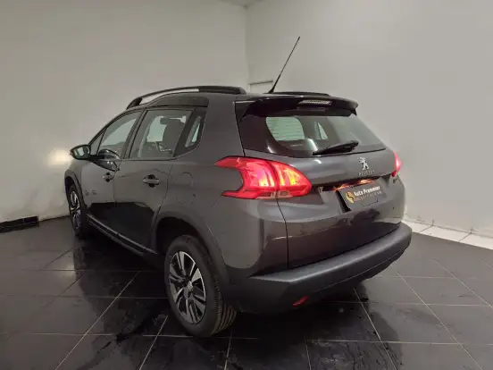 PEUGEOT-2008-2021