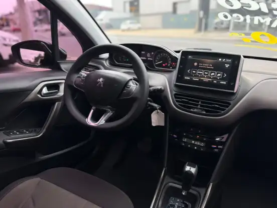 PEUGEOT-2008-1.6 16V FLEX GRIFFE 4P AUTOMÁTICO PEUGEOT-2008-2018