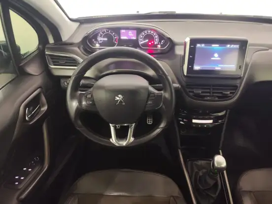 PEUGEOT-2008-2017