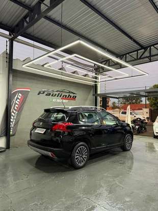 PEUGEOT-2008-2018