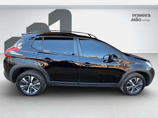 PEUGEOT-2008-2021