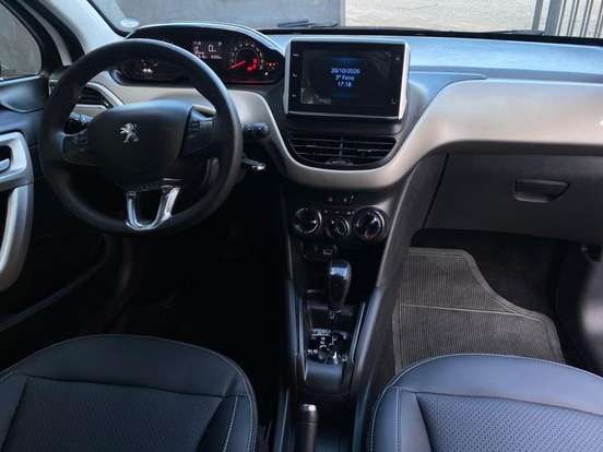 PEUGEOT-2008-2021