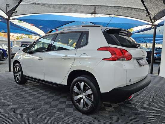 PEUGEOT-2008-2015