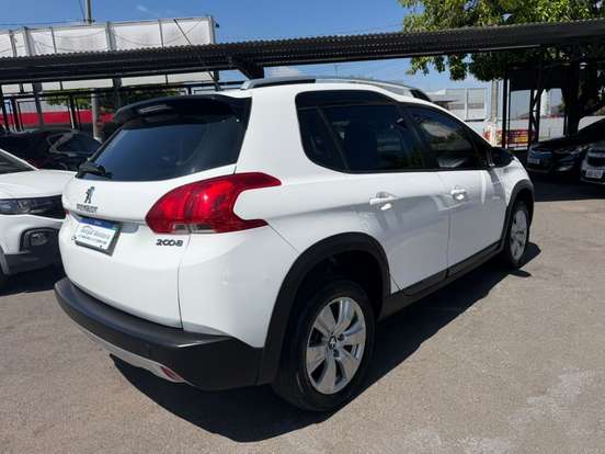 PEUGEOT-2008-2018
