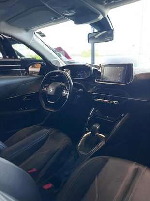 PEUGEOT-2008-2022