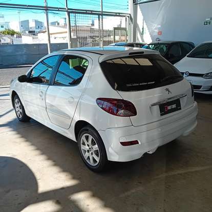 PEUGEOT-207-2013
