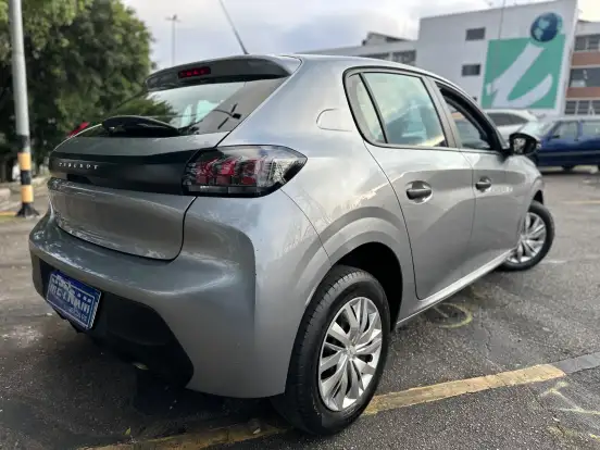 PEUGEOT-208-2023